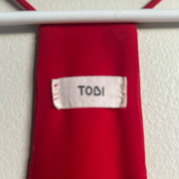 Red Tobi top size S - Picture 4 of 4